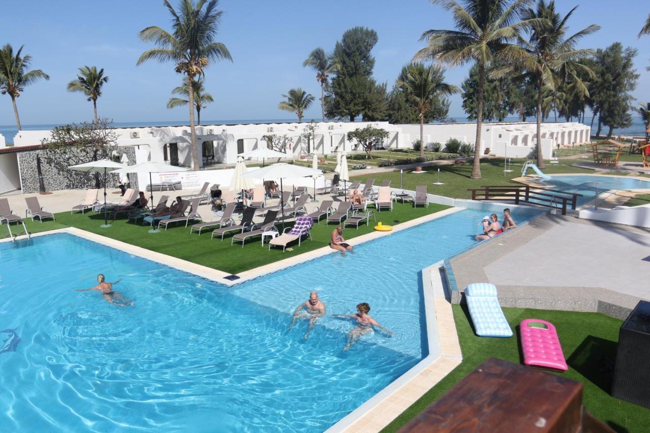 Sunbeach Hotel & Resort Bakau المظهر الخارجي الصورة